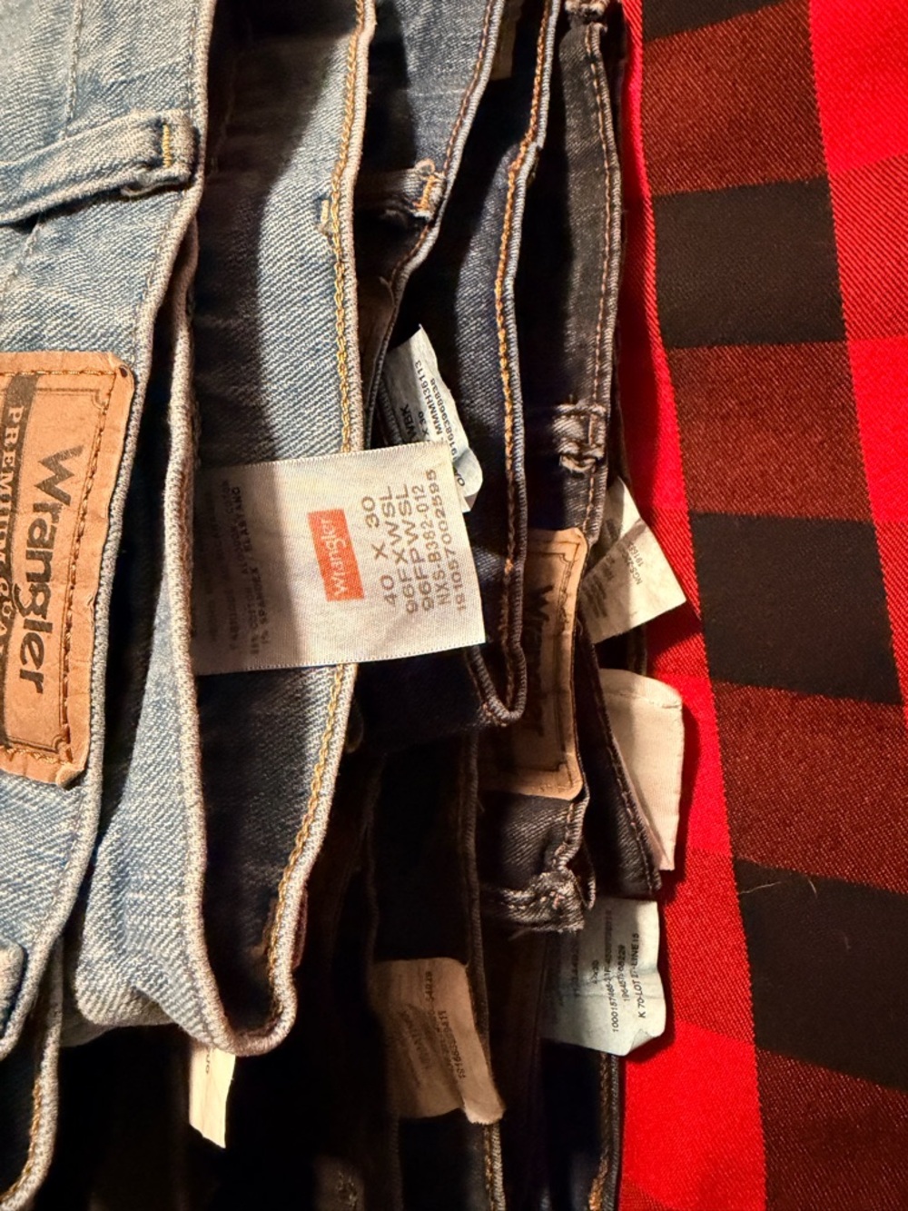 Wranglers Men’s Jeans - Multiple Washes 6 prs 40x30 - Picture 2 of 3